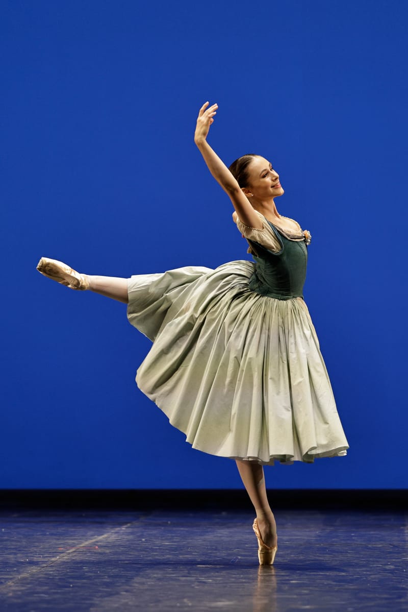 Ilona Cabley — Classical dancer