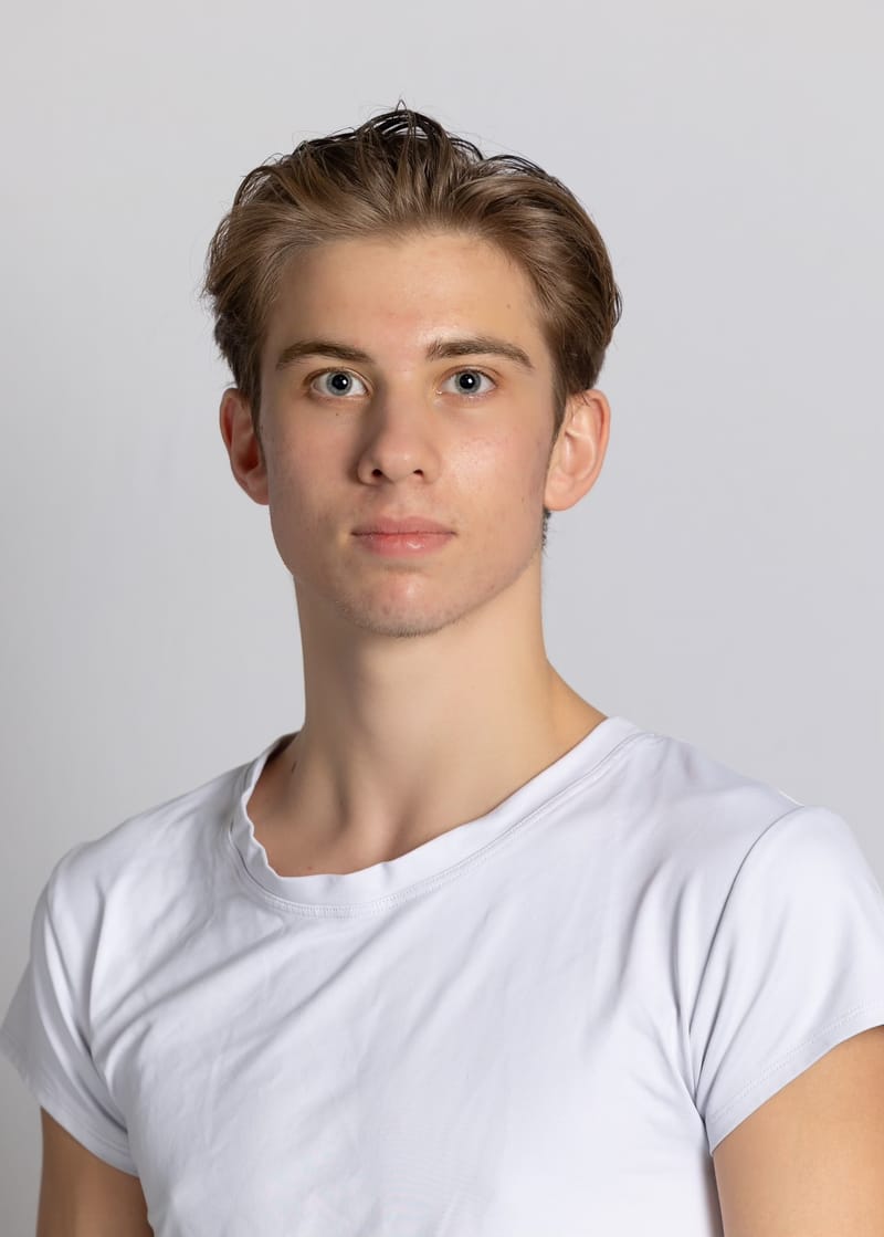 Justin Hamilton — Classical dancer, United States