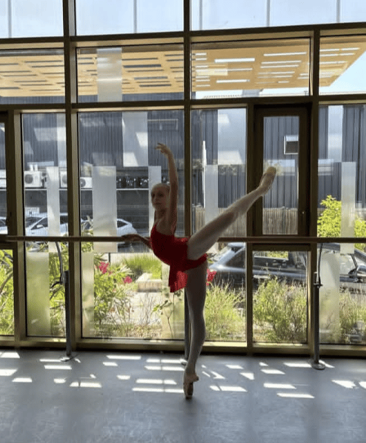 Louise LEURET — Classical dancer, France