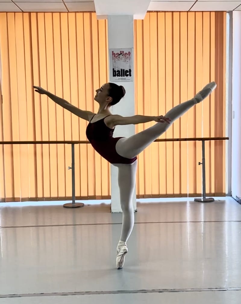 Laura Flores González — Classical dancer, Spain