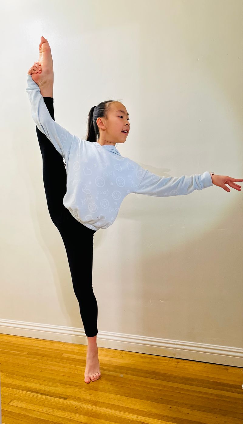 Yuyi Peng — dancer