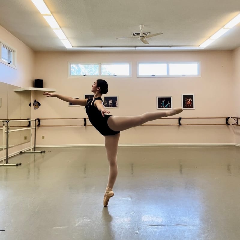 Larsen Dunn — Classical dancer, United States