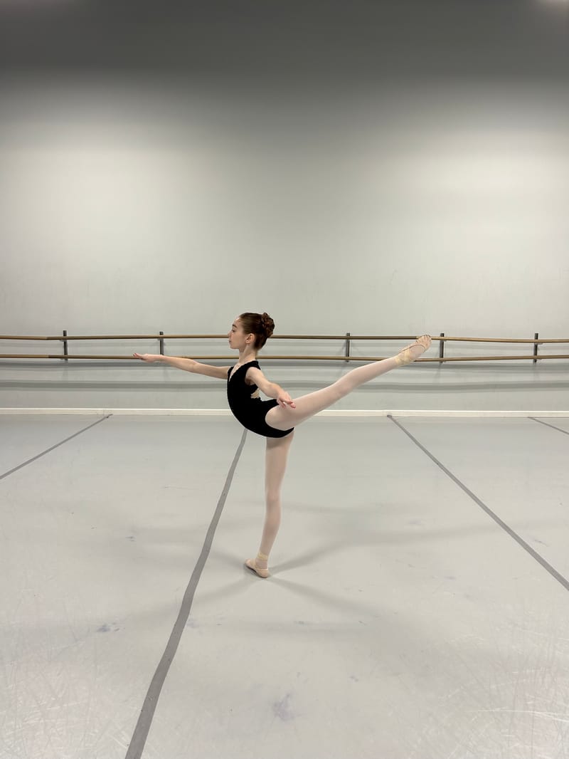 Violet Marti — Classical dancer, United States
