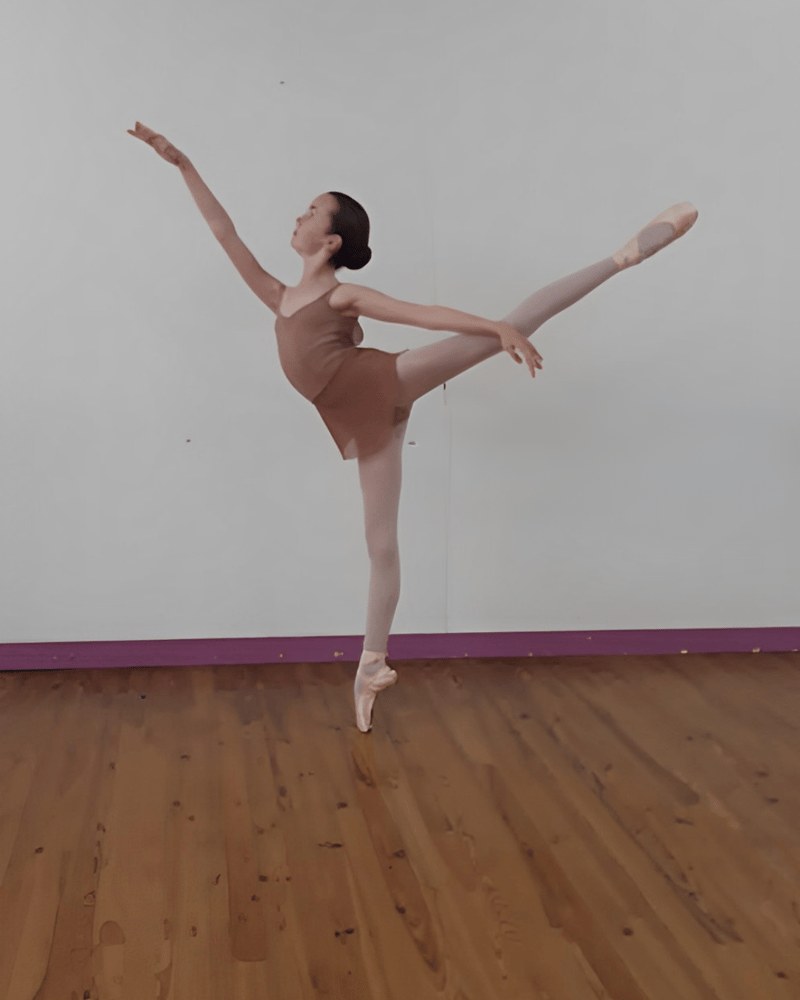 Lilou Blanchard — Classical dancer, France