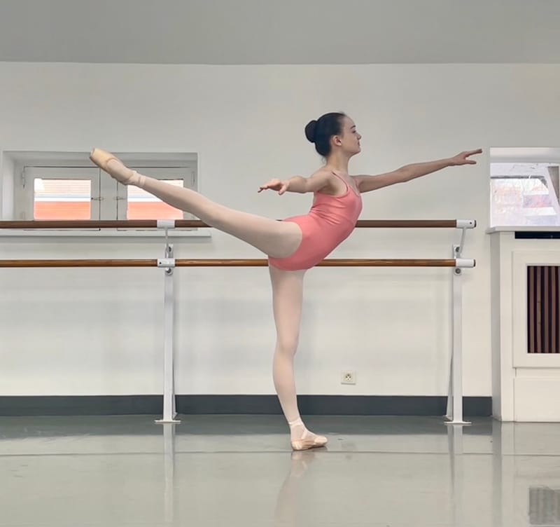 Laurence De Quina — Classical dancer, France