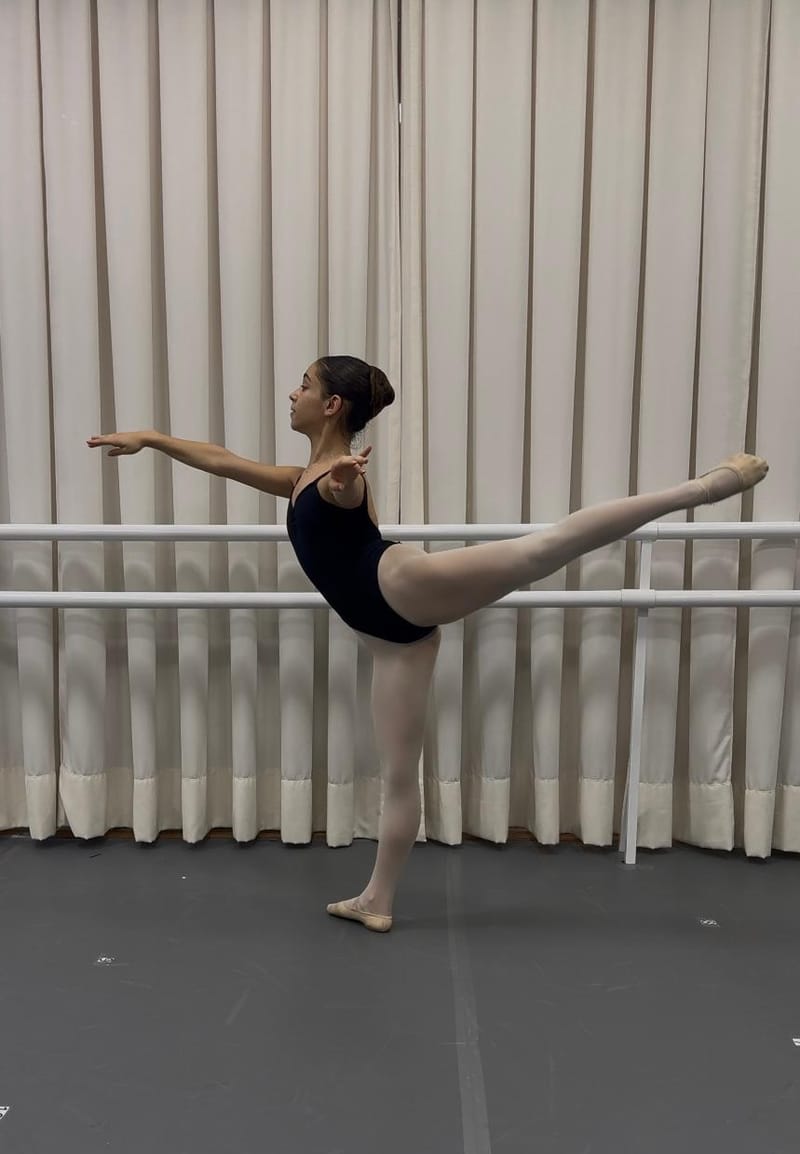 Maria Luiza Tropia E Silva — Classical dancer, Brazil