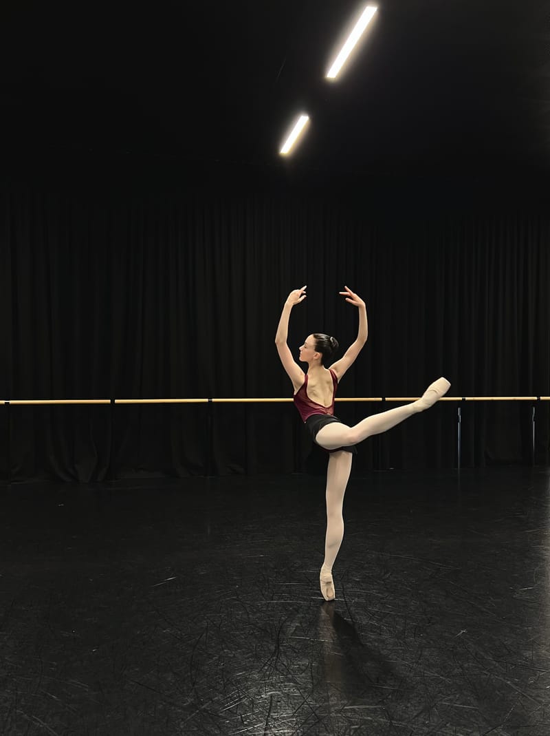 Jessica Edwards — Neoclassical dancer, Australia