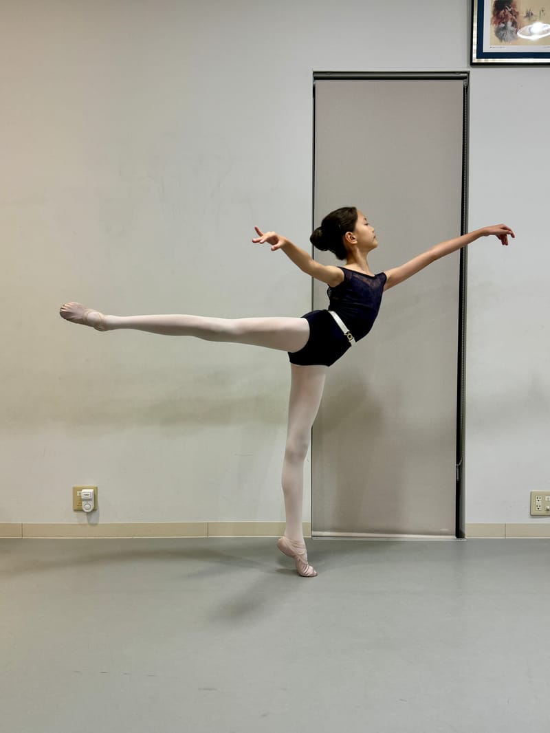 Shirui Dong — Classical dancer, Japan