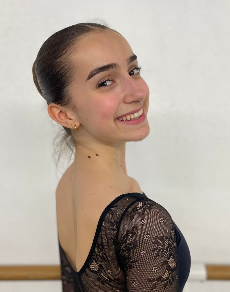 Lili Doursout — Classical dancer, France