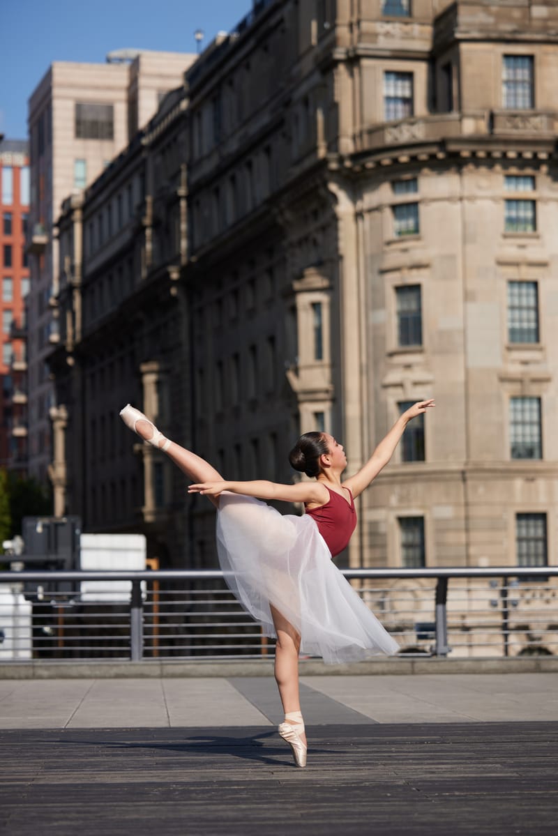 Julia Kent — Classical dancer, United States