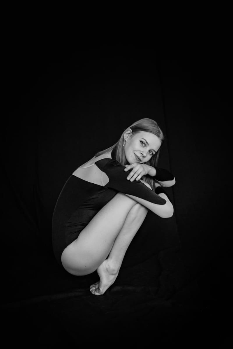 Eva Melnikova — Contemporary dancer, Germany