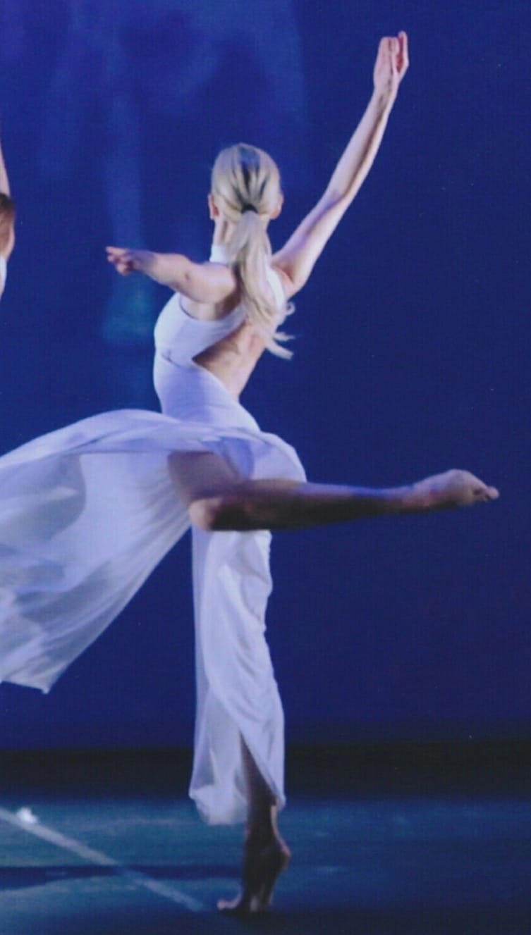 Eva Kaltsa — Classical dancer
