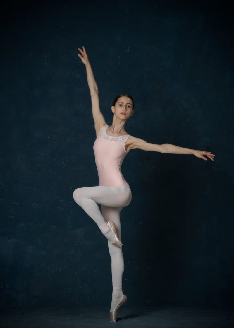 Yasmine Manai — Classical dancer
